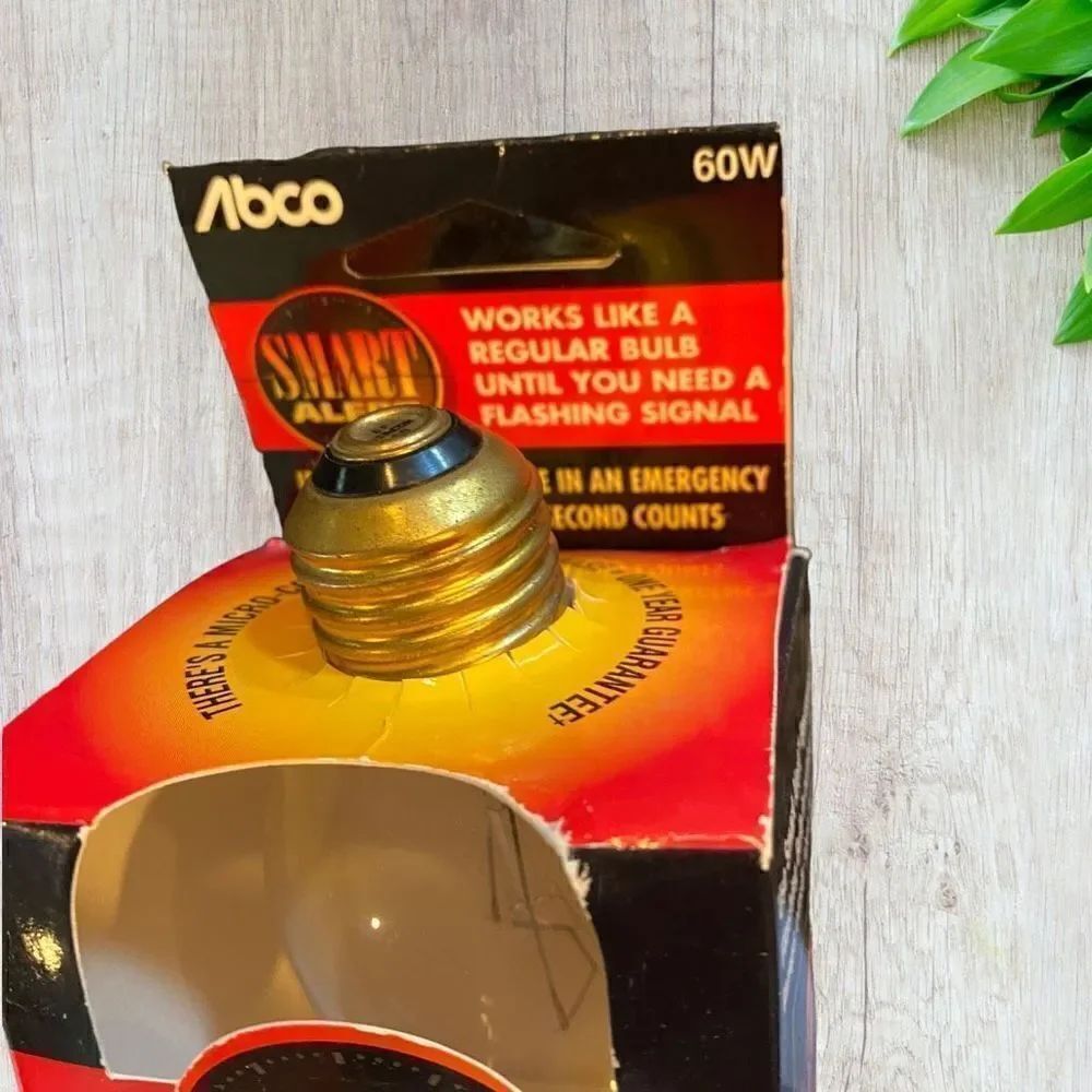 Abco Safety Smart Alert Lightbulb 60watts - Picture 6 of 7